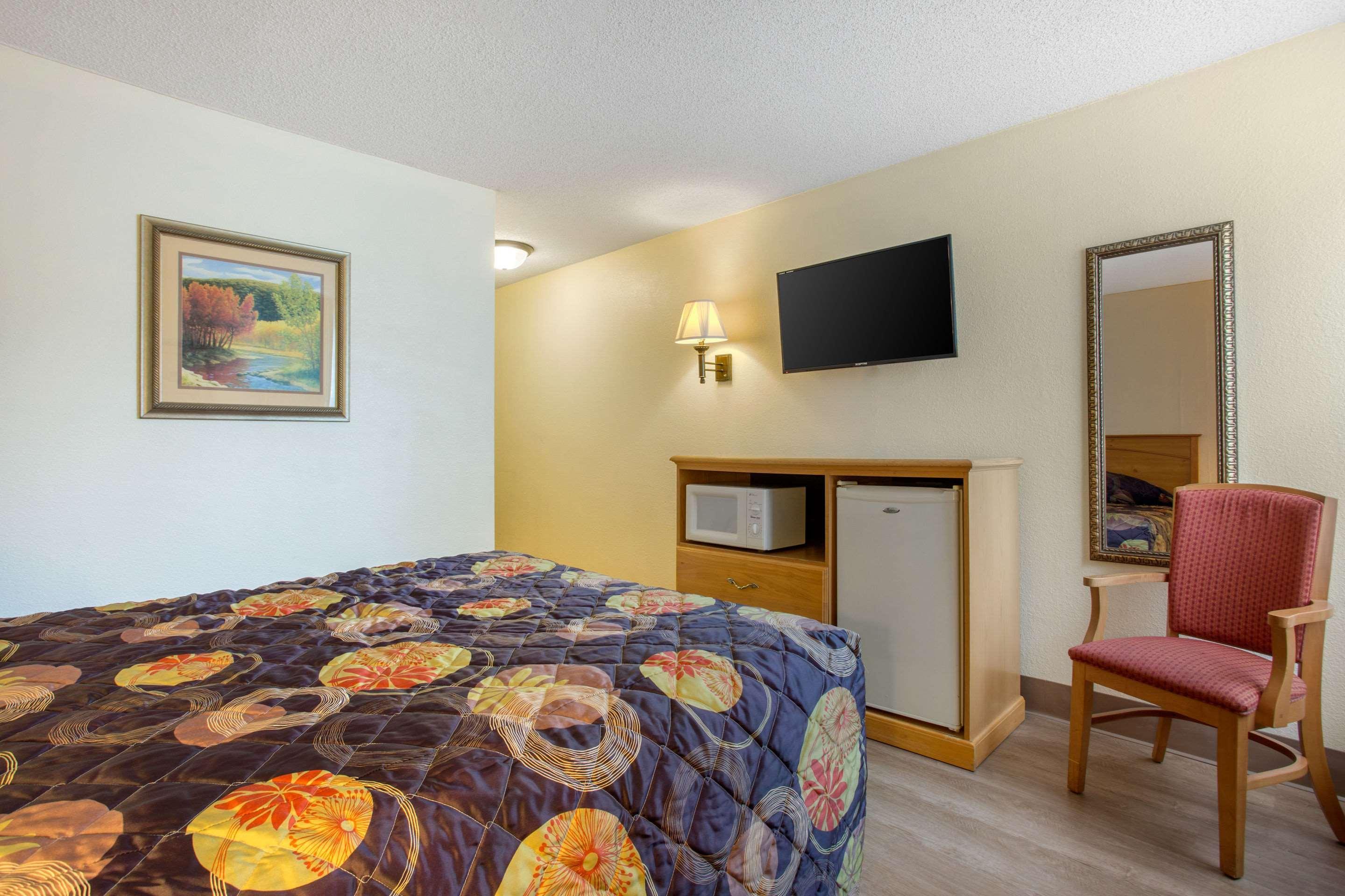 Rodeway Inn Asheville Eksteriør billede